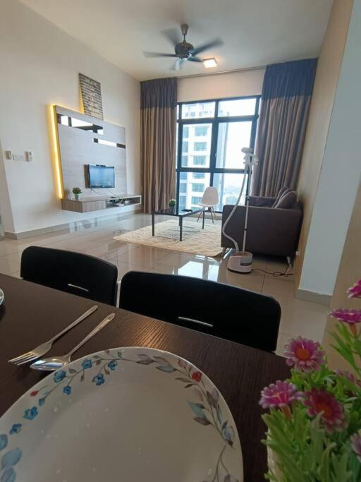 Conezion, Nice View, Beside Ioi City Mall, Opposite Hospital Serdang, Beside Uniteen And Upm, Putrajaya Luaran gambar