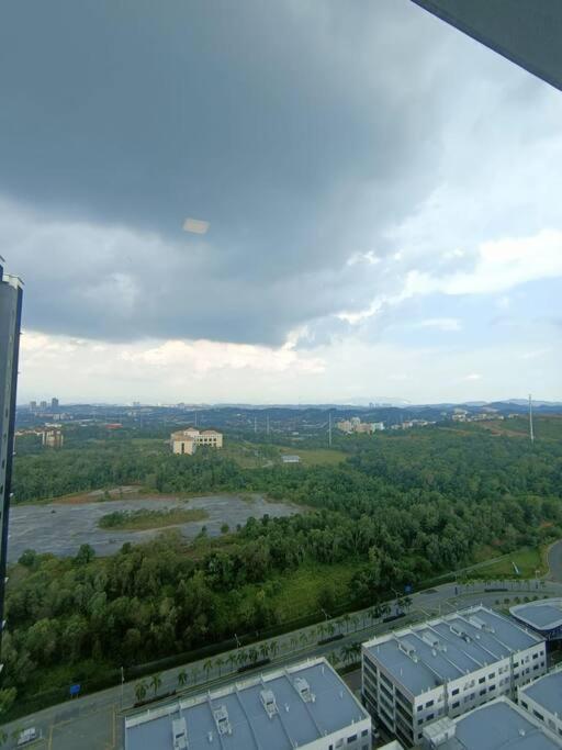 Conezion, Nice View, Beside Ioi City Mall, Opposite Hospital Serdang, Beside Uniteen And Upm, Putrajaya Luaran gambar