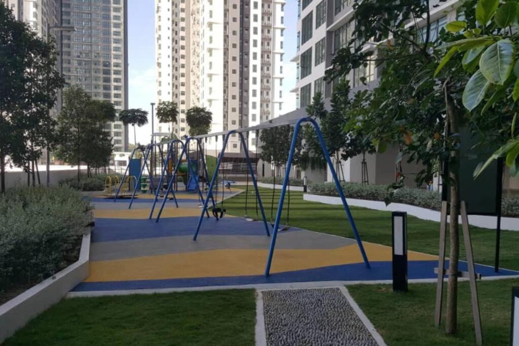Conezion, Nice View, Beside Ioi City Mall, Opposite Hospital Serdang, Beside Uniteen And Upm, Putrajaya Luaran gambar