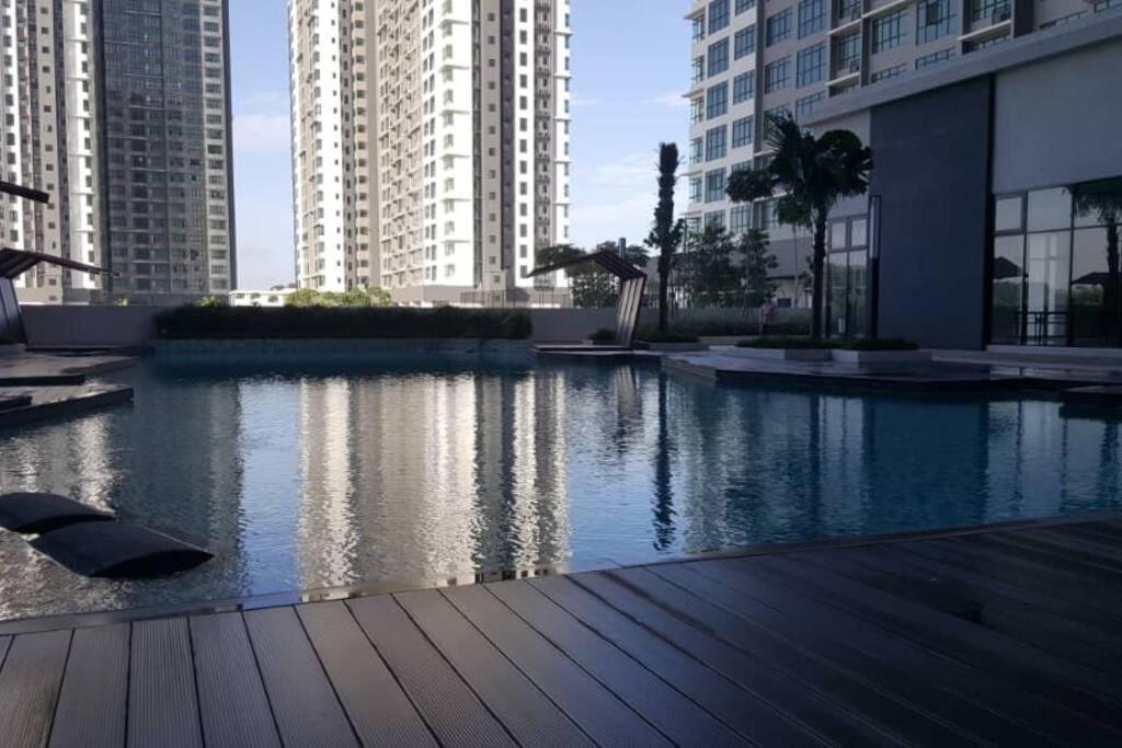 Conezion, Nice View, Beside Ioi City Mall, Opposite Hospital Serdang, Beside Uniteen And Upm, Putrajaya Luaran gambar